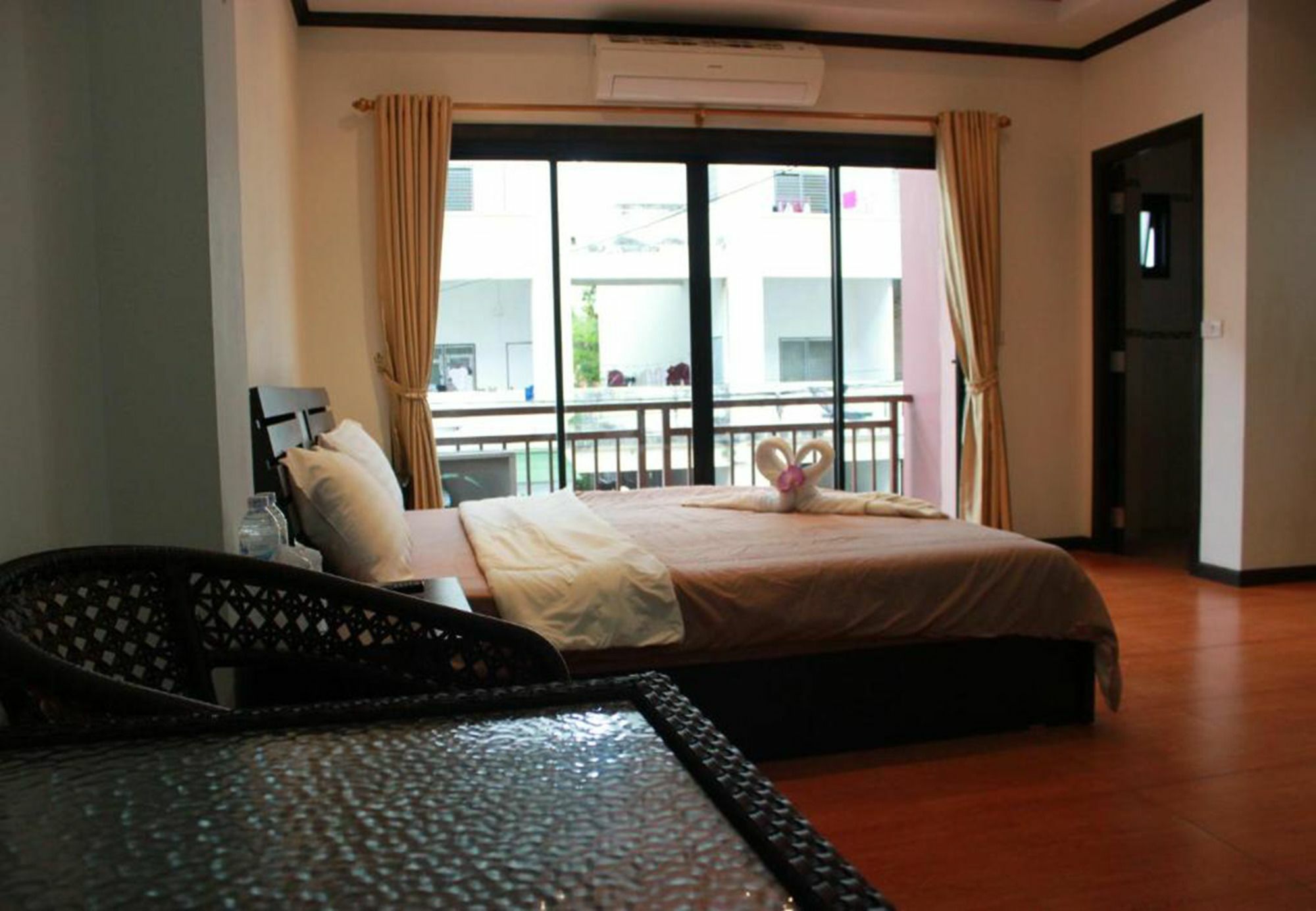 K&J Apartment Ban Nong Tabaek Zewnętrze zdjęcie